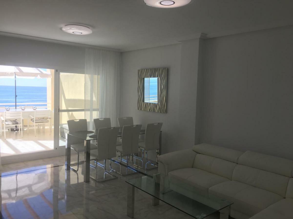 Magnifico Sea View Apartment Costa Del Sol เบนัลมาเดนา ภายนอก รูปภาพ